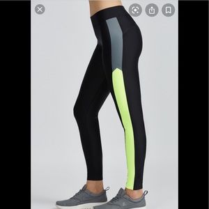 Laain side arrow leggings